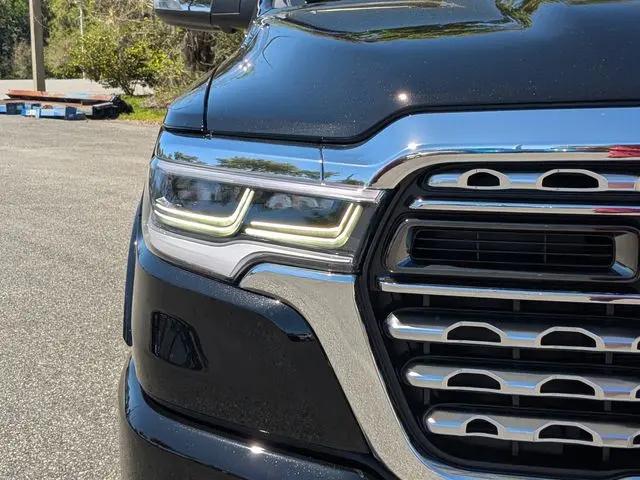 2026 Ram 1500 Limited Crew Cab 4x4 5'7" Box