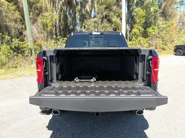 2026 Ram 1500 Limited Crew Cab 4x4 5'7" Box