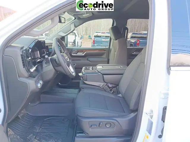 2026 GMC Sierra 3500HD Crew Cab, Long Bed, SLE, 4WD