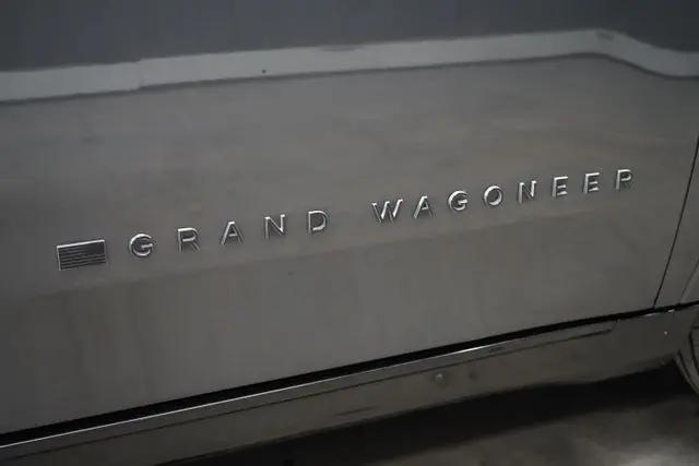 2024 Jeep Grand Wagoneer L Series II 4x4