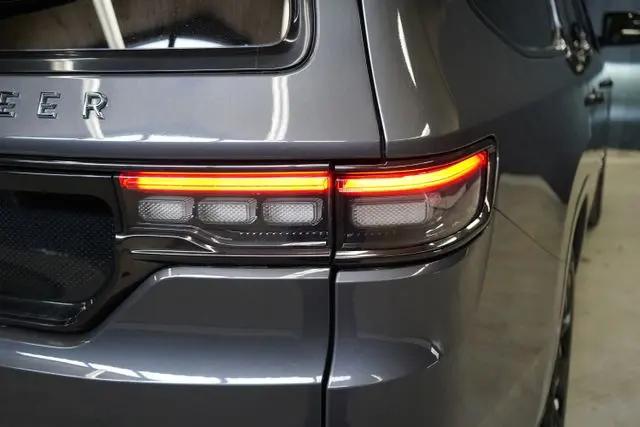 2024 Jeep Grand Wagoneer L Series II 4x4