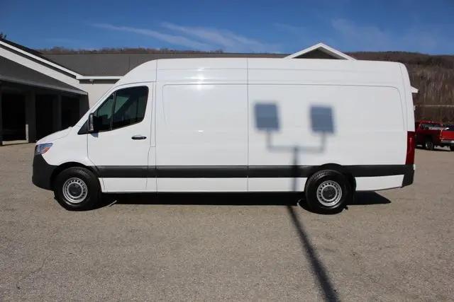 2023 Mercedes-Benz Sprinter 2500 High Roof 4-Cyl Gas