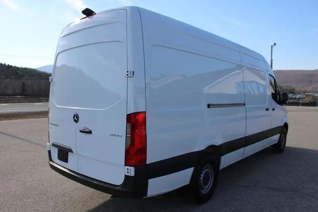 2023 Mercedes-Benz Sprinter 2500 High Roof 4-Cyl Gas