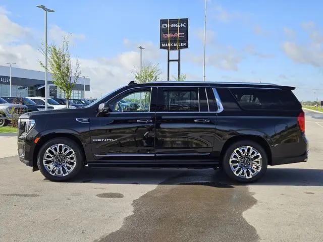 2023 GMC Yukon XL 4WD Denali Ultimate