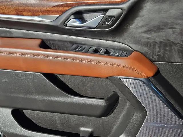 2023 GMC Yukon XL 4WD Denali Ultimate