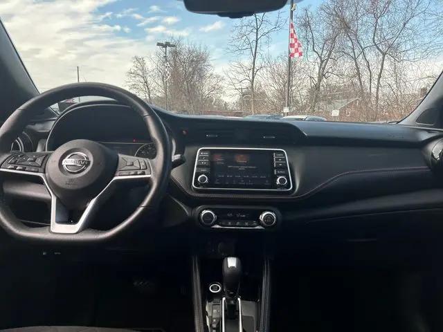 2020 Nissan Kicks SR Xtronic CVT