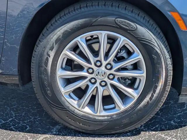 2023 Buick Enclave Essence FWD