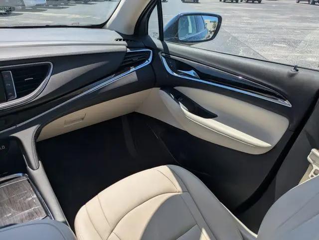 2023 Buick Enclave Essence FWD