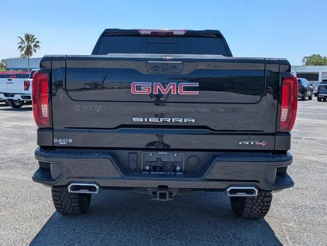 2024 GMC Sierra 1500 4WD Crew Cab Short Box AT4