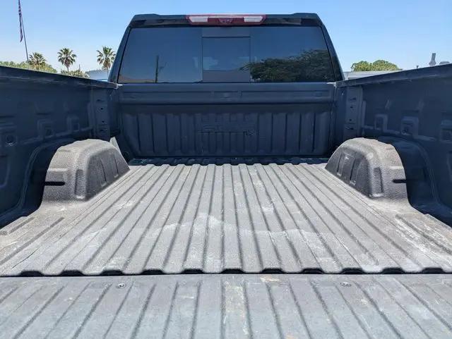 2024 GMC Sierra 1500 4WD Crew Cab Short Box AT4