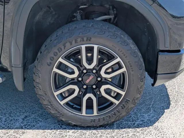 2024 GMC Sierra 1500 4WD Crew Cab Short Box AT4