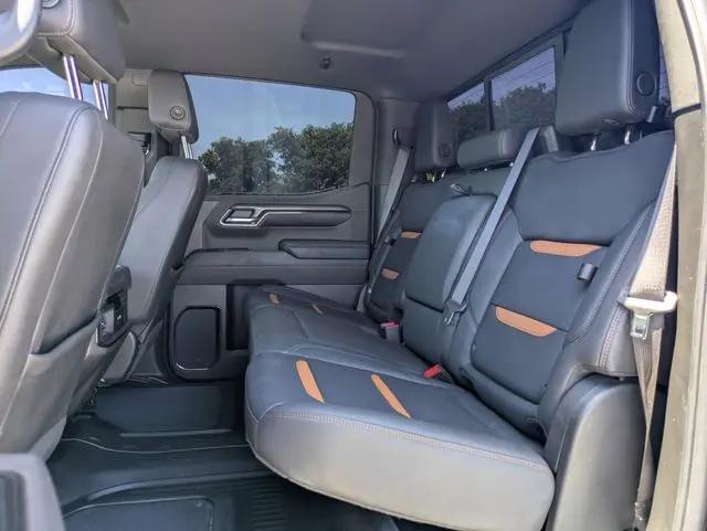2024 GMC Sierra 1500 4WD Crew Cab Short Box AT4