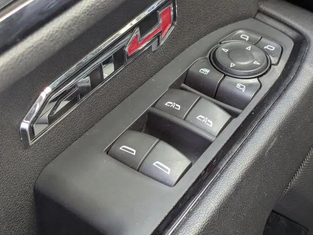 2024 GMC Sierra 1500 4WD Crew Cab Short Box AT4