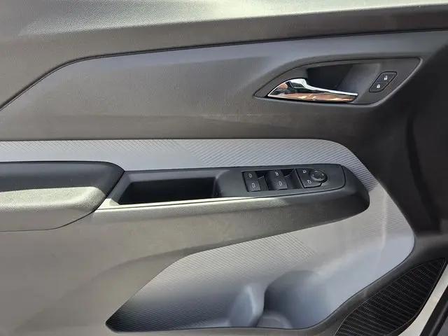 2027 Chevrolet Bolt LT FWD