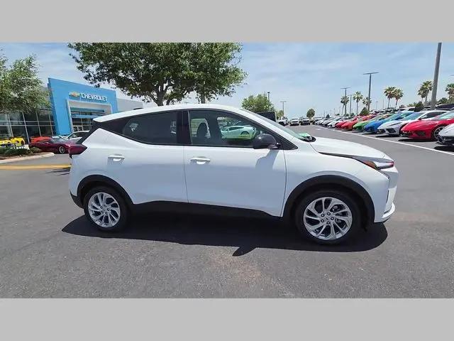 2027 Chevrolet Bolt LT FWD