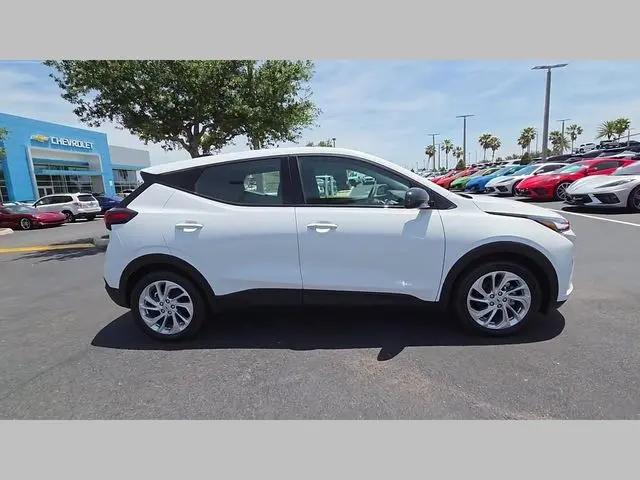2027 Chevrolet Bolt LT FWD