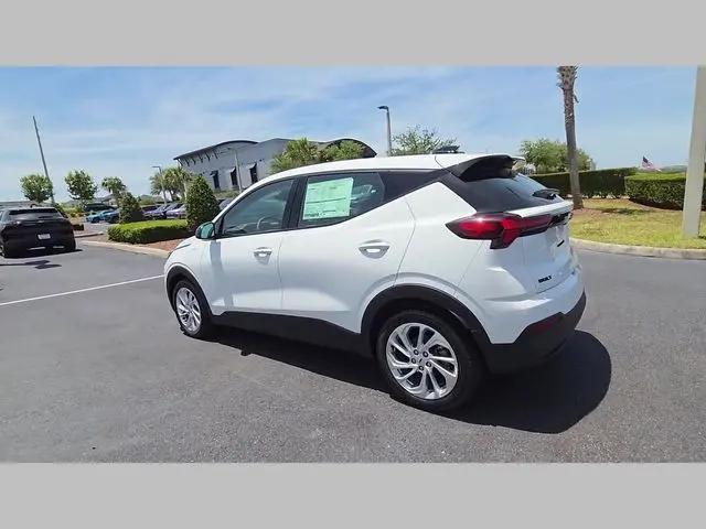 2027 Chevrolet Bolt LT FWD