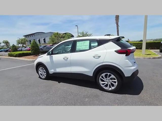 2027 Chevrolet Bolt LT FWD