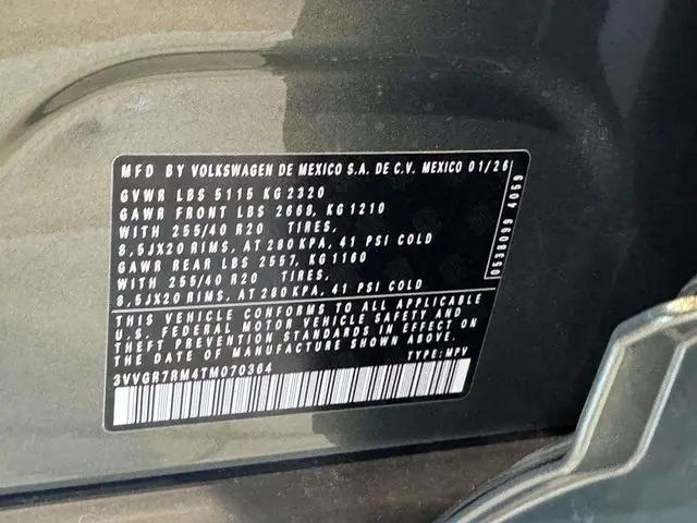 2026 Volkswagen Tiguan SE R-Line Black