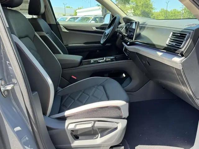 2026 Volkswagen Atlas Peak Edition