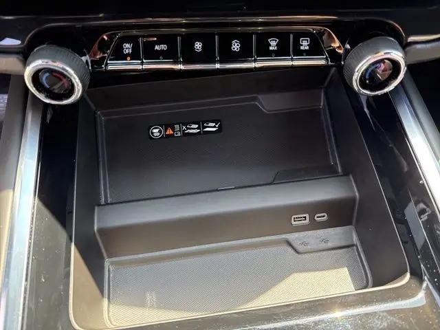 2025 Chevrolet Tahoe 4WD Premier