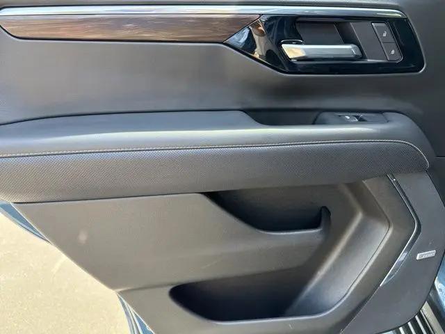 2025 Chevrolet Tahoe 4WD Premier