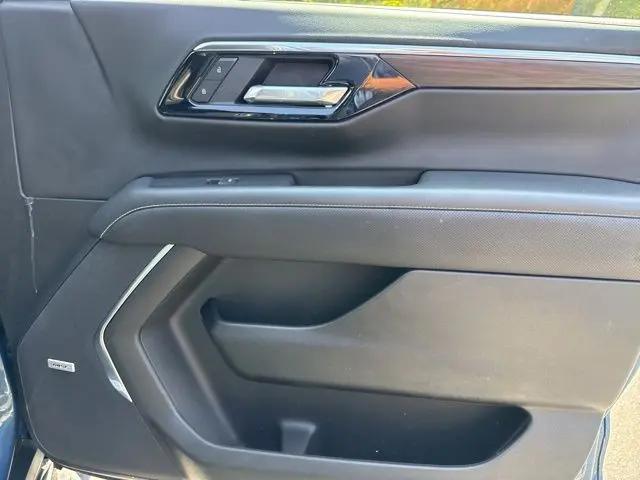 2025 Chevrolet Tahoe 4WD Premier