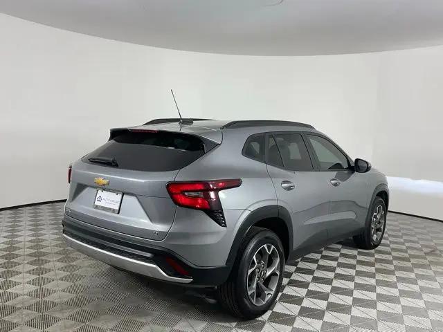2025 Chevrolet Trax FWD LT