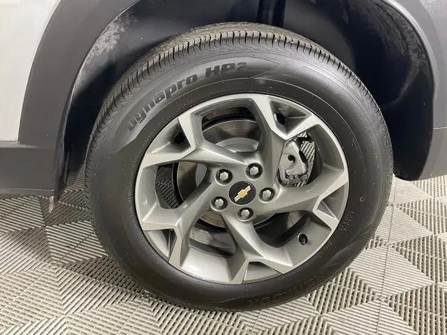 2025 Chevrolet Trax FWD LT