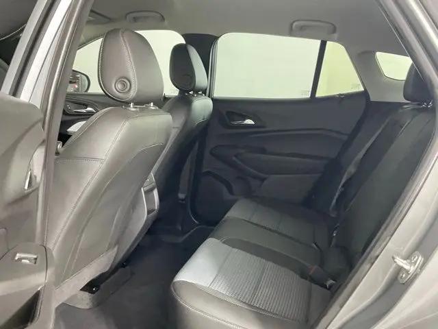 2025 Chevrolet Trax FWD LT