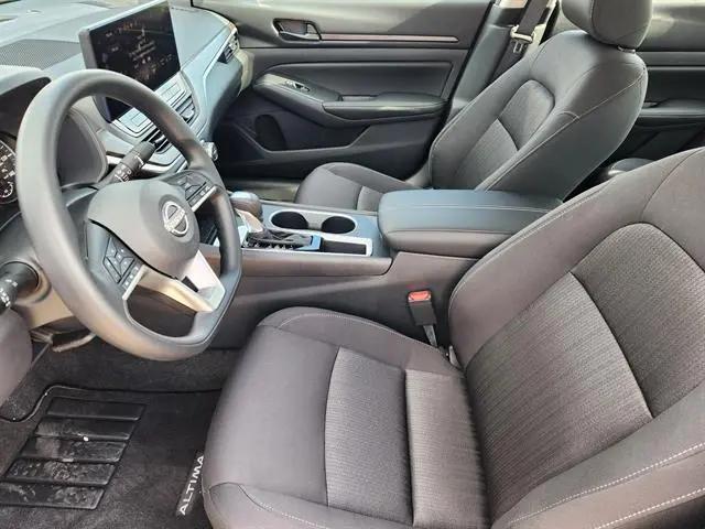 2026 Nissan Altima SV FWD