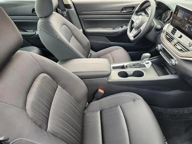 2026 Nissan Altima SV FWD