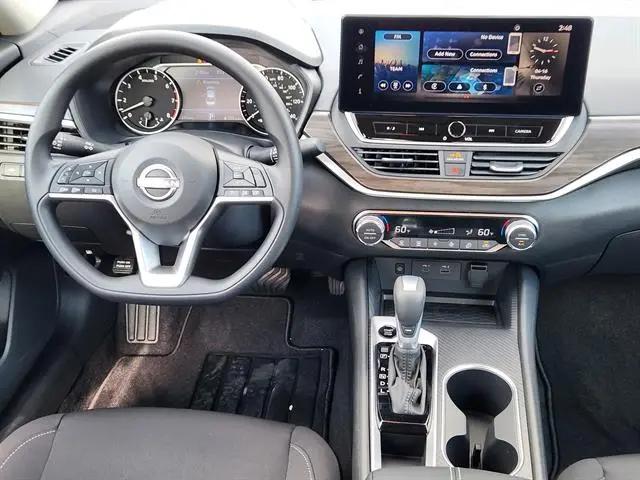 2026 Nissan Altima SV FWD