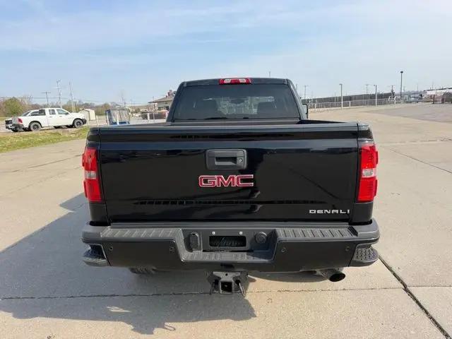 2016 GMC Sierra 2500HD Denali