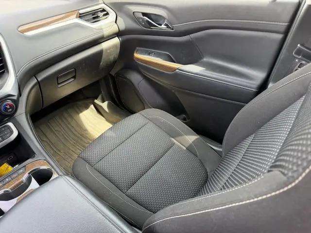 2022 GMC Acadia FWD SLE