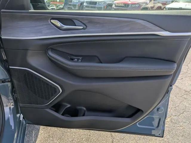 2026 Jeep Grand Cherokee L Limited Reserve