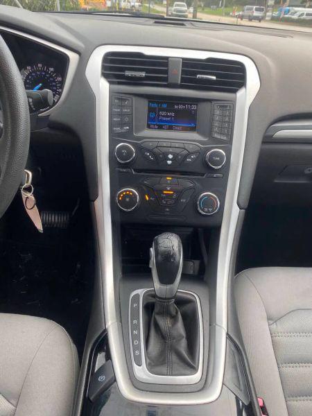 2013 Ford Fusion S