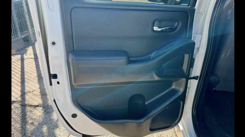 2023 Nissan Frontier Crew Cab SV 4x2