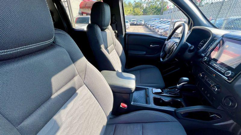 2023 Nissan Frontier Crew Cab SV 4x2
