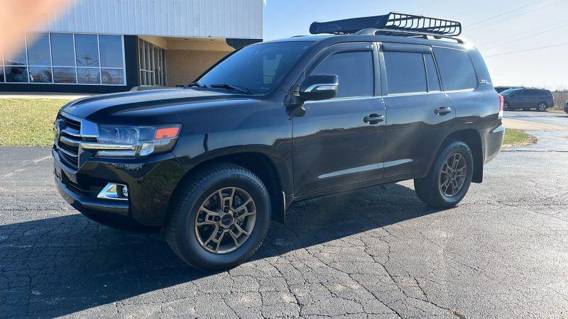 2021 Toyota Land Cruiser Heritage Edition