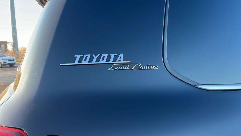 2021 Toyota Land Cruiser Heritage Edition