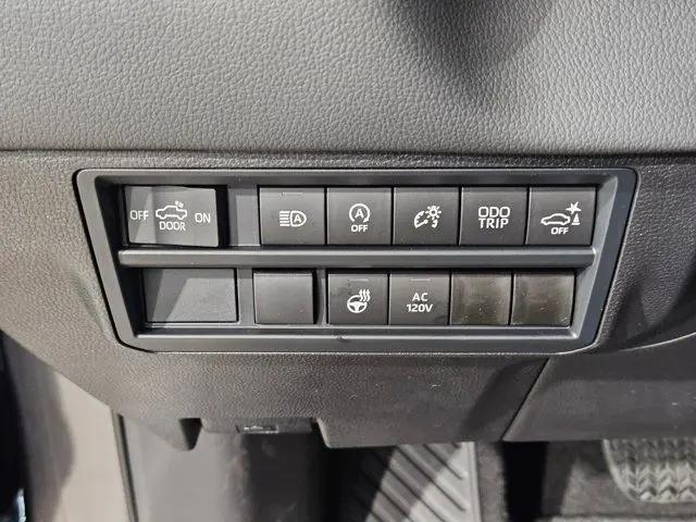 2026 Toyota Tundra Limited CrewMax 5.5' Bed