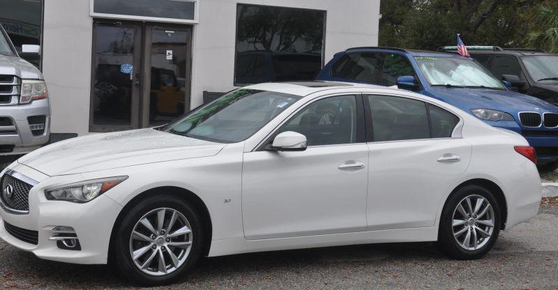 2014 INFINITI Q50 Premium