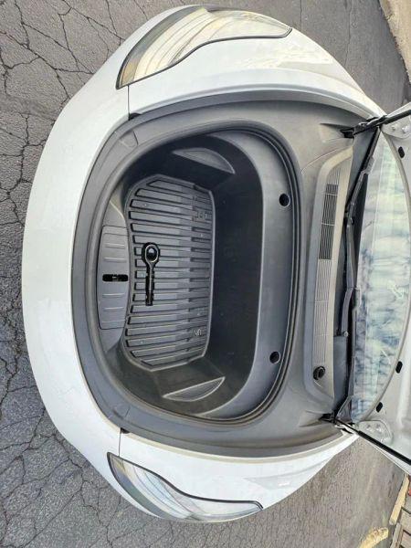 2021 Tesla Model 3 Standard Range Plus Rear-Wheel Drive
