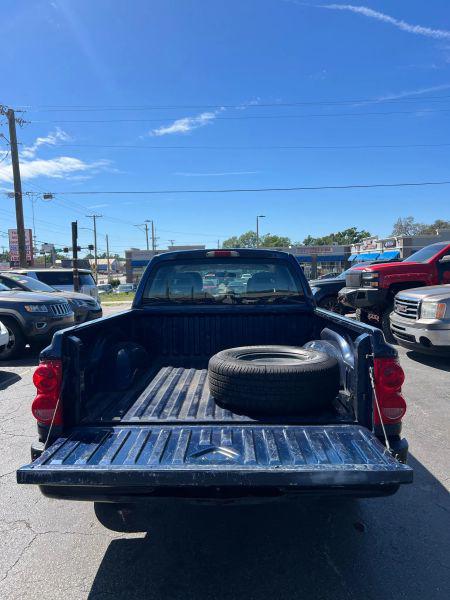 2005 Dodge Dakota ST