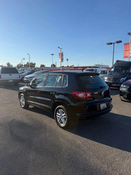 2011 Volkswagen Tiguan S