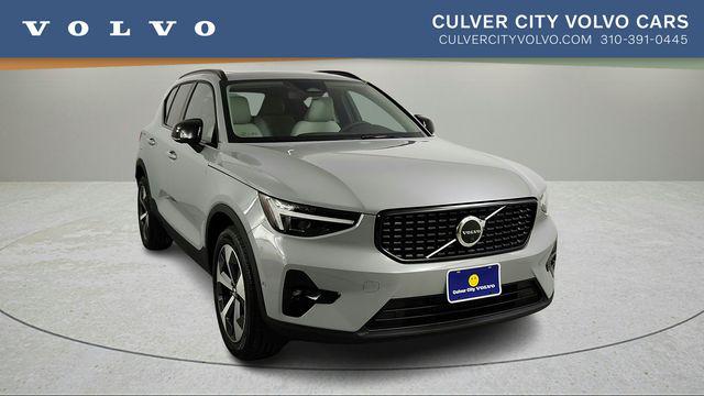 2026 Volvo XC40 Plus, B5 AWD Gas (mild hybrid), Dark for sale in Culver City, CA