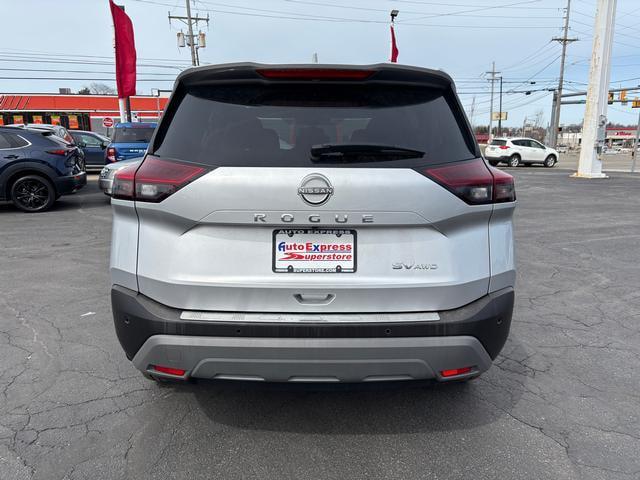 2022 Nissan Rogue SV Intelligent AWD