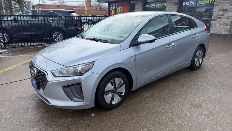 2020 Hyundai IONIQ Hybrid Blue for sale in Cleveland, OH