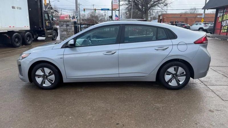 2020 Hyundai IONIQ Hybrid Blue